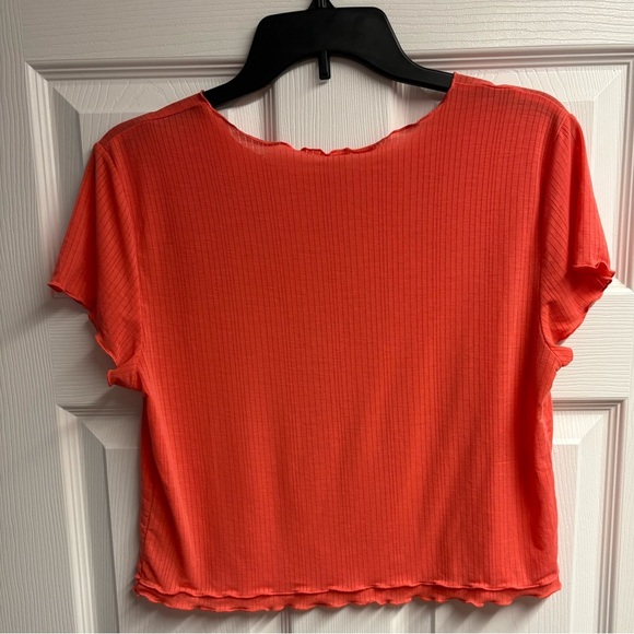 Anthropologie Lightweight Viscose Blend Cropped Top Size Medium - Picture 2 of 4